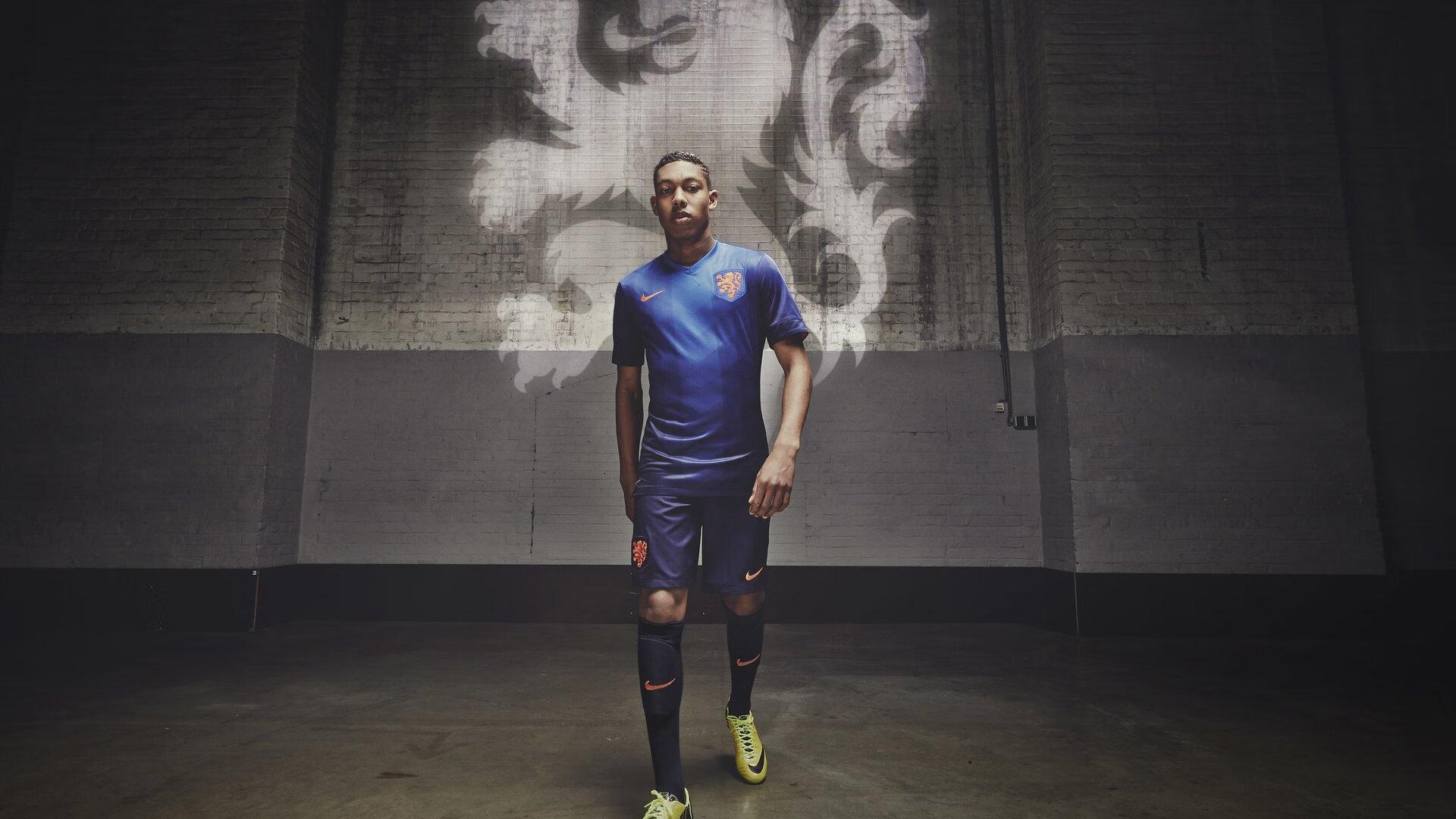 欧冠决赛巅峰对决,皇马绝杀多特蒙德,第15次捧起大耳朵杯