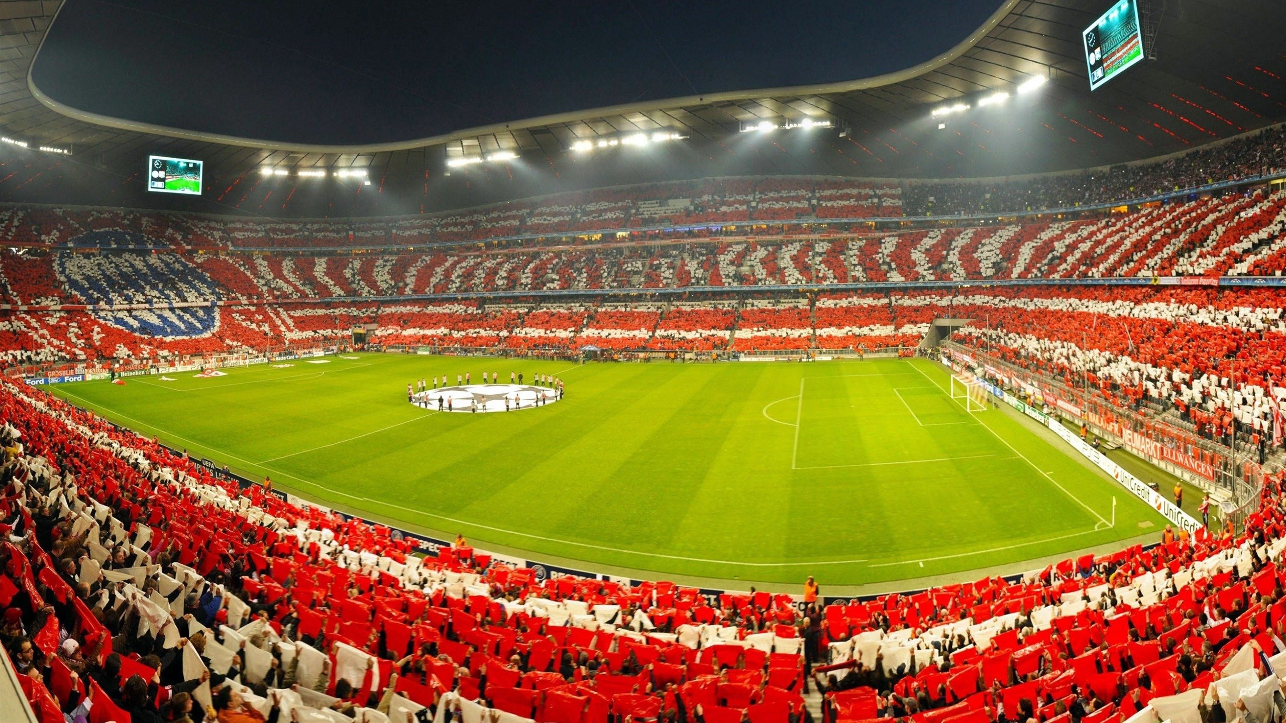 欧冠八强战火重燃,豪门对决引爆全球瞩目